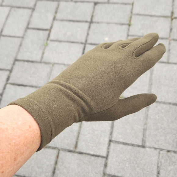 Saks Fifth Avenue Olive Green Fine Fashion Gloves - Picture 4 of 8